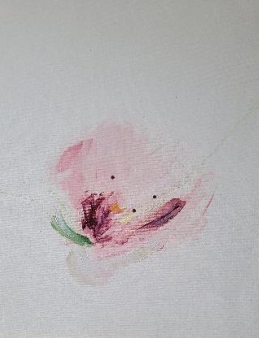 Peinture abstraite fleur rose délicate sur fond blanc, touche verte et violet, art contemporain.