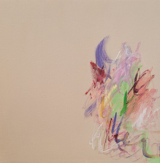 Peinture abstraite sur fond beige, touches colorées violettes, vertes et roses à droite.